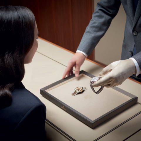 rolex-contact-message-7214 shoot shop geneva retail campaign client vendeur pub 25 03 2019 sm iso 01