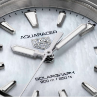 TAG HEUER AQUARACER PROFESSIONAL 200 SOLARGRAPH