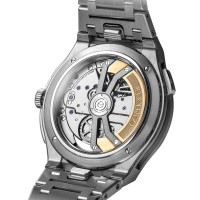 Antarctique Rattrapante R.U.R - Tribute to Karel Čapek