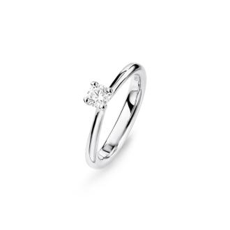Classic Solitaire Ring