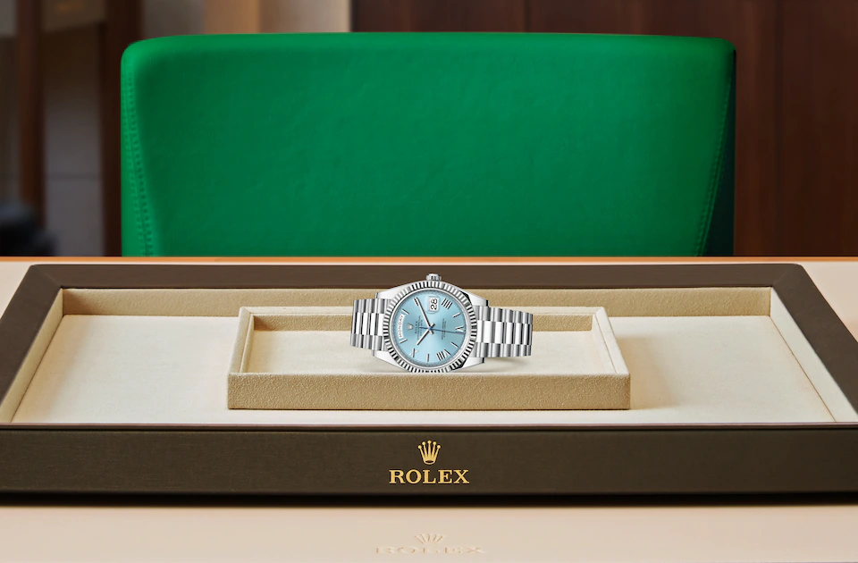 Rolex Day‑Date in Platin, M228236-0012 | Juwelier Laufer