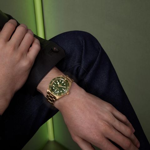 T24_-PRO_M79018V-0006_079