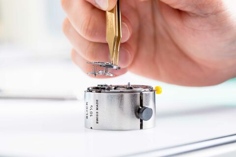 40-190514_ARMIN_STROM_MANUFACTURE_TIFsRGB8BIT-121A1767_B