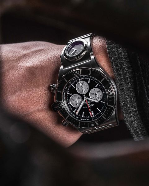 31_Breitling Super Chronomat B01 44 with UTC-module_Ref. AB0136251B1A2_web use