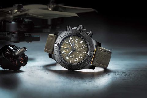 05_avenger-chronograph-45-night-mission-1