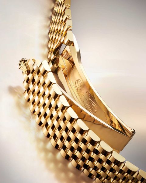 m52508-0008_2412uf_002_c