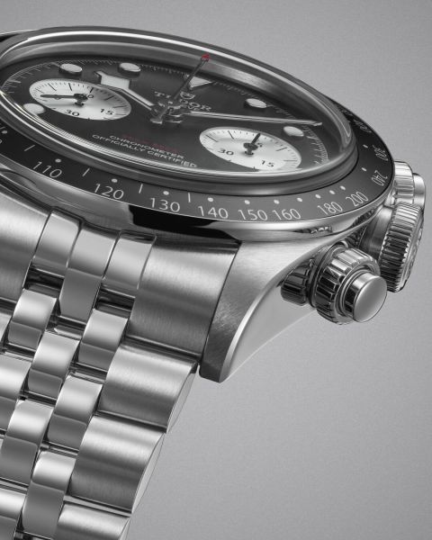 T25_PRO_M79360N-0013_104