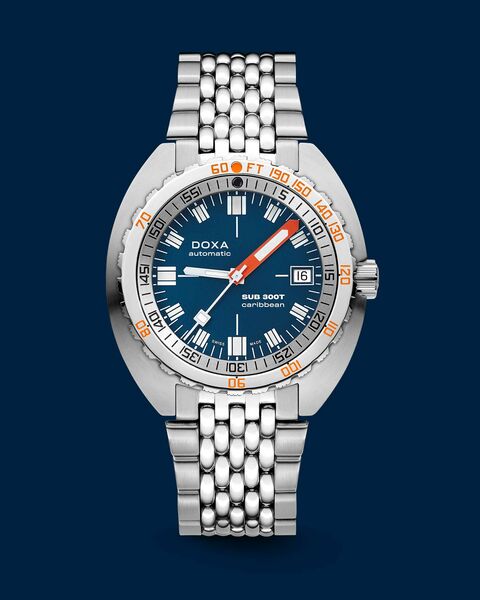 doxa-uhr-sub300t-tauchen-navy-blue-action-juwelierlauferminden-banner