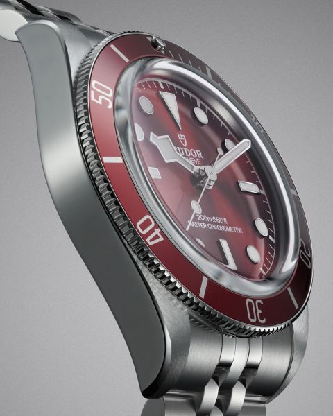 T25_PRO_M7939A1A0RU-0001_90