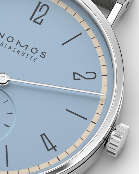 C8FE7067-C8FE-46C3-B662-7E5213DBDB5A