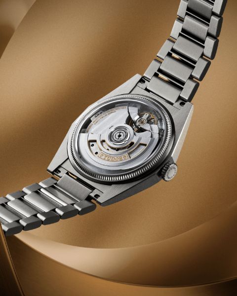 T26_PRO_WW26_Still-Life_M2639W1A0U-0001_020