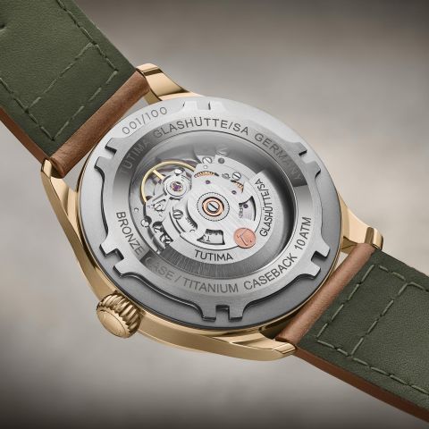 Tutima_Flieger Automatic Bronze_6115-03_Case back_RGB