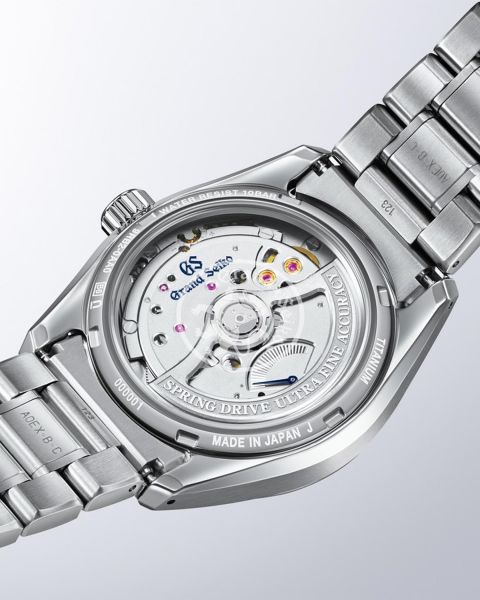 5DB30B2C-338A-4DA4-8087-8442C1B8EC3E