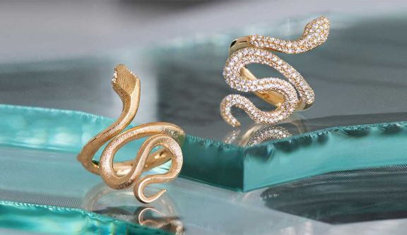ole-lynggaard-copenhagen-snakes-schmuck-gold-diamanten-juwelierlauferminden-header-mobil