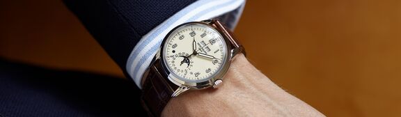 patek-philippe-uhr-5320g-ewiger-kalender-juwelierlauferminden