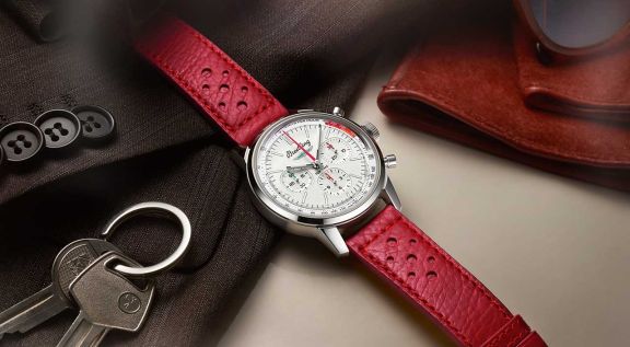 02_Breitling Top Time B01 Ford Thunderbird_Ref. AB01766A1A1X1_RGB_mobil