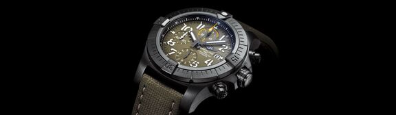 breitling-avenger-chronograph-45-night-mission-uhr-juwelierlauferminden