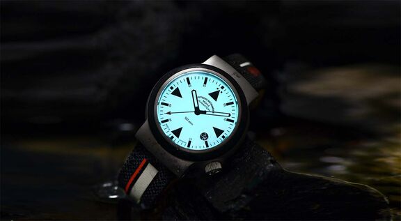 muehle-glashuette-sar-rescue-timer-lumen-m1-41-08-cb-uhr-juwelierlauferminden-mobil
