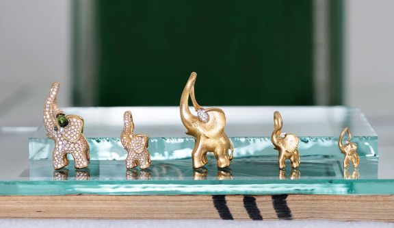 ole-lynggaard-copenhagen-elephant-schmuck-gold-diamanten-juwelierlauferminden-header-mobil