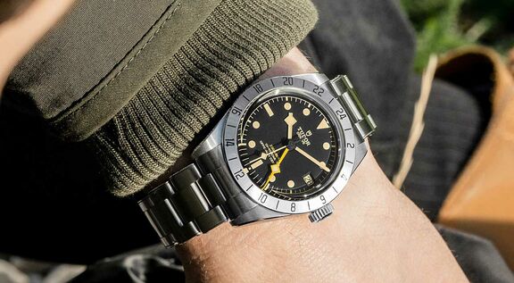 tudor-black-bay-pro-m79470-0002-juwelierlauferminden-banner-mobil