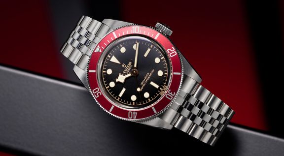 tudor-new-watches-2023-black-bay-juwelierlauferminden-mobil