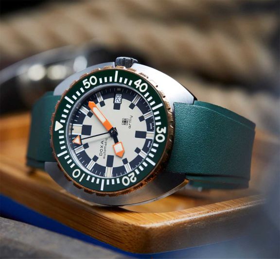 DOXA Army-16Aug2022-16358-FB-2